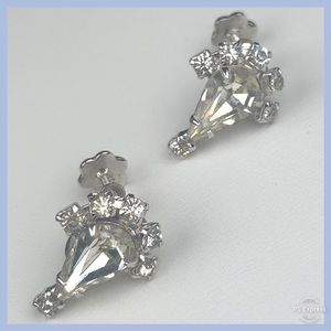 VINTAGE RHINESTONE EARRINGS